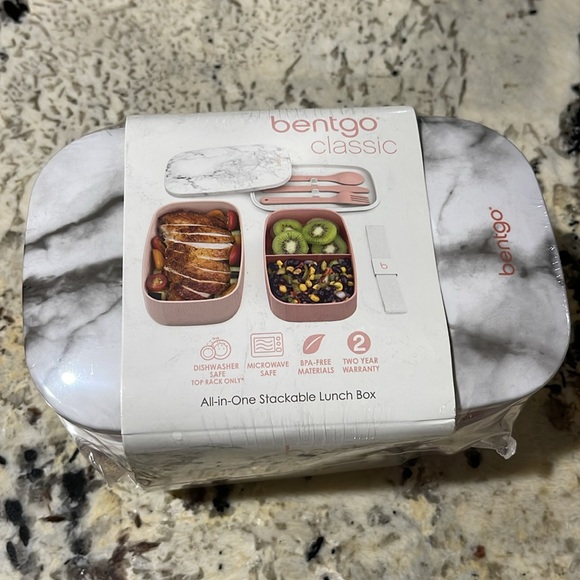 NEW Bentgo Class Lunch Box - Picture 2 of 5